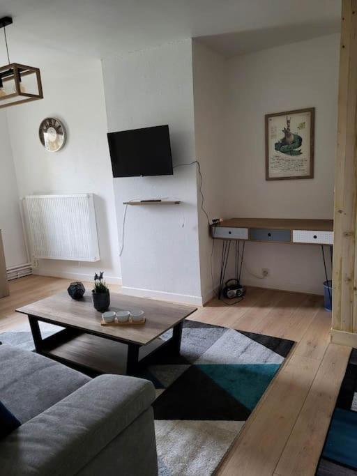 Appartement Domaine Du Nuton Sauvage à Charleville-Mézières Extérieur photo